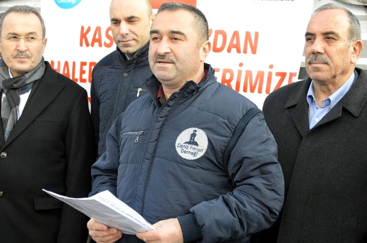 Deniz Feneri Derneği ile Müsiad\'ın Yardım Tır\'ı, Halep\'e Uğurlandı