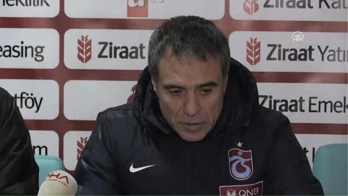 Ersun Yanal: "Zirveye Oynayacak Bir Takım Oluşturmak İçin Devam Edeceğiz"