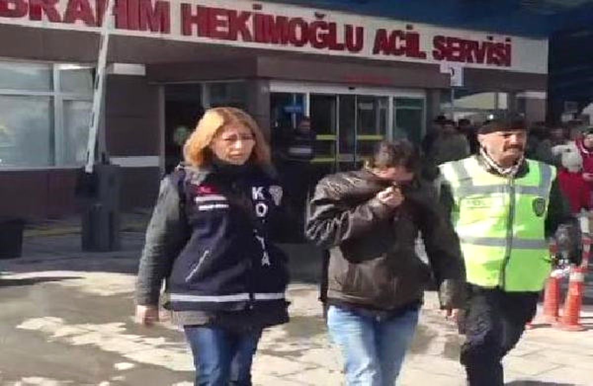 Fuhuş Amaçlı Yollara Kartvizit Atan Şüpheliler Suçüstü Yakalandı(2)