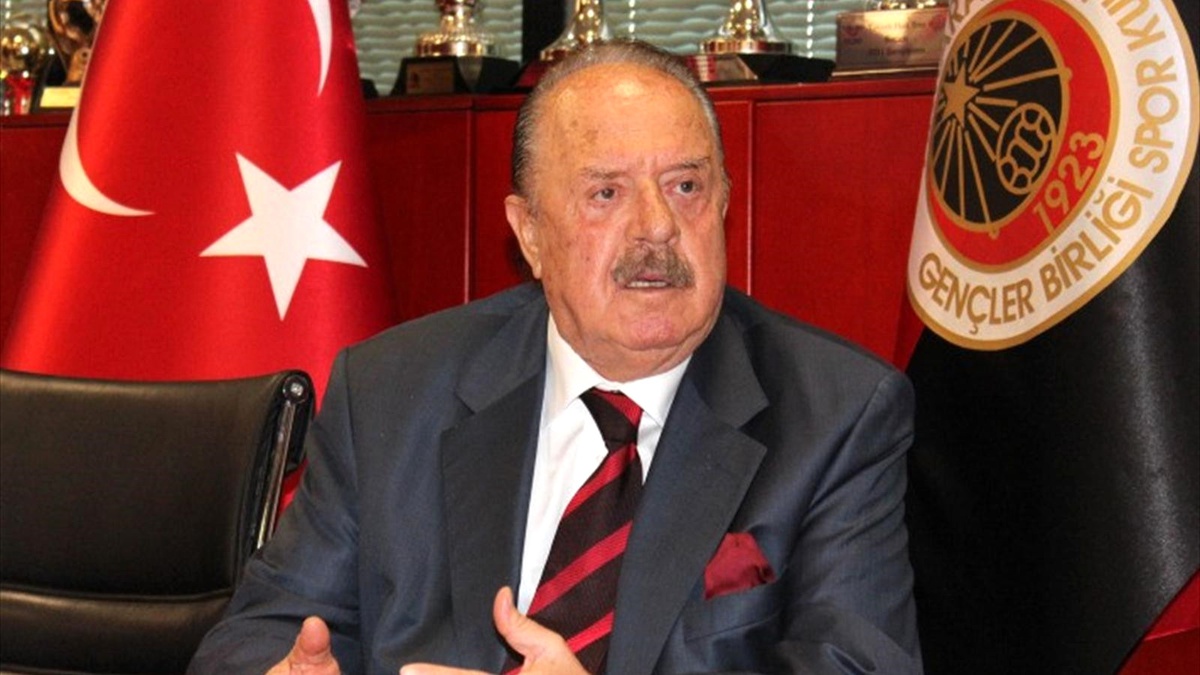 Galatasaray\'dan İlhan Cavcav İçin Taziye Mesajı
