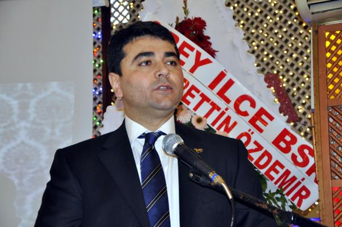 Gültekin Uysal: Milletin Kabahati Neydi Ki Dövizlerini Bozdurdu?