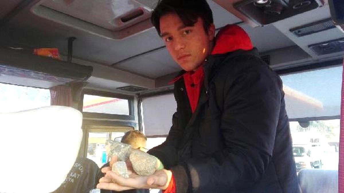 Maç Sonu Takım Otobüsü Taşlandı