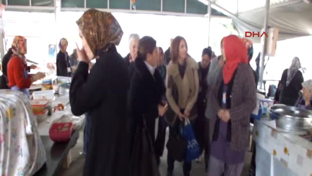 Mersin Pazarda Kadınlara Meme Kanseri Taraması Yapıldı