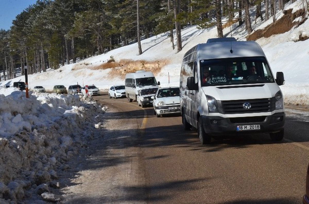 Uludağ\'da Sömestr Trafiği