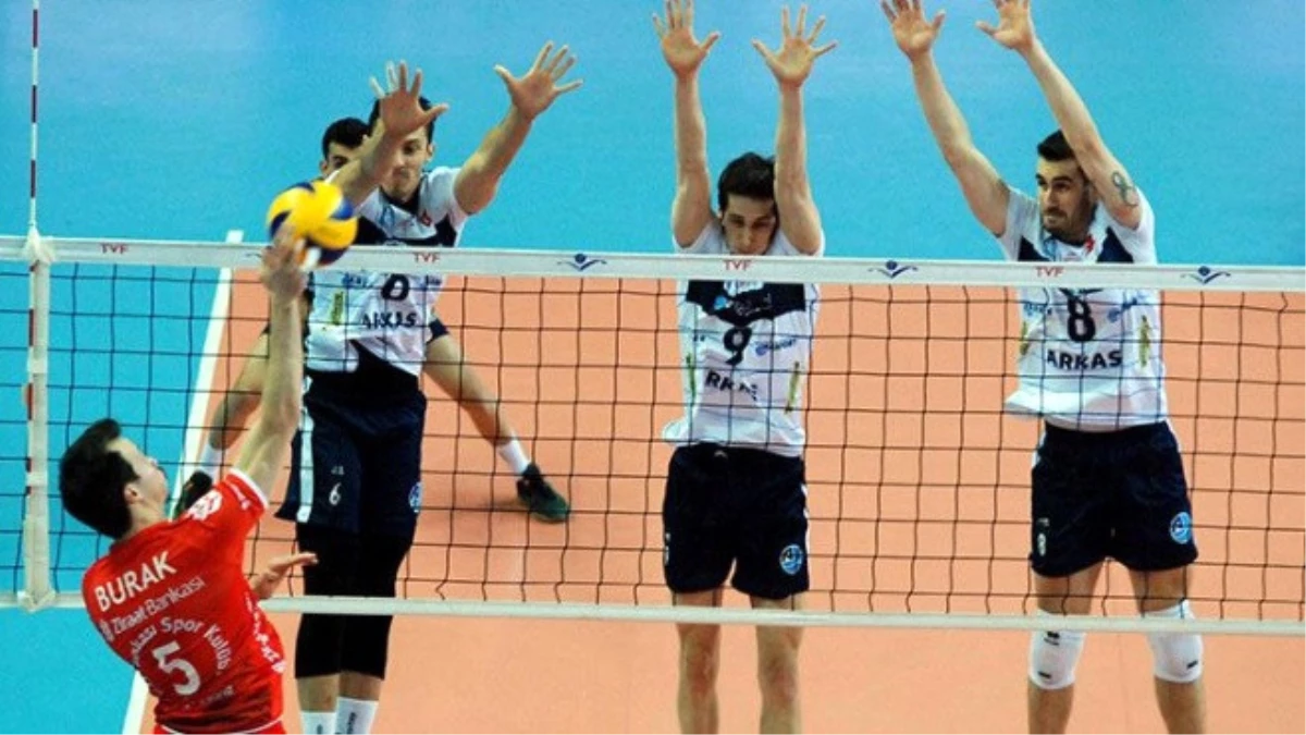 Voleybol: Efeler Ligi