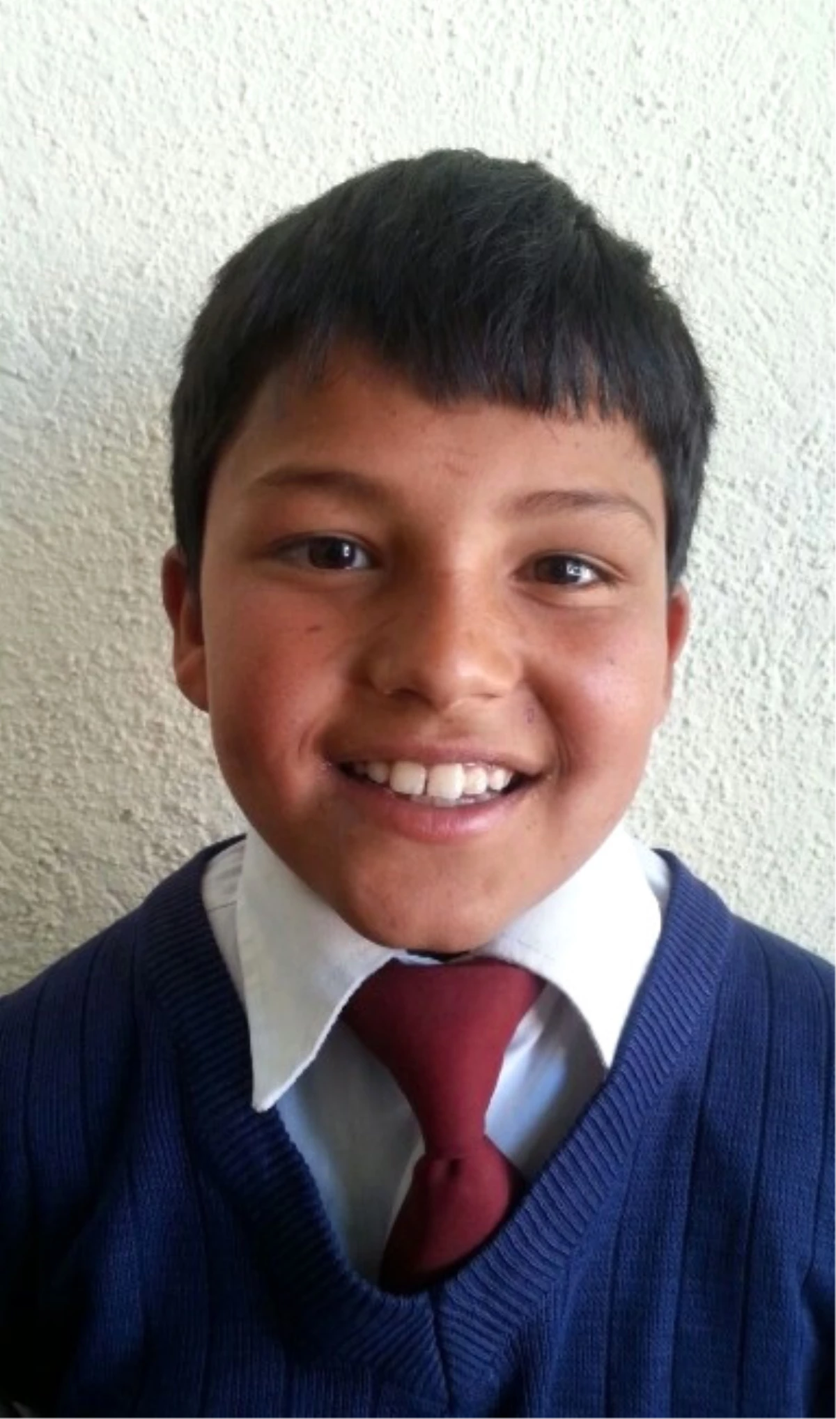 12 Yaşındaki Mehmet\'in Karne Sevinci Yarım Kaldı