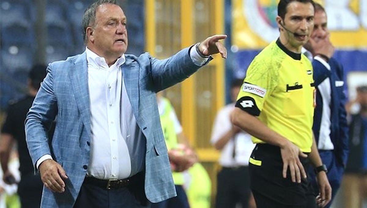 Advocaat\'tan Medipol Başakşehir Maçında Zorunlu Tercihler