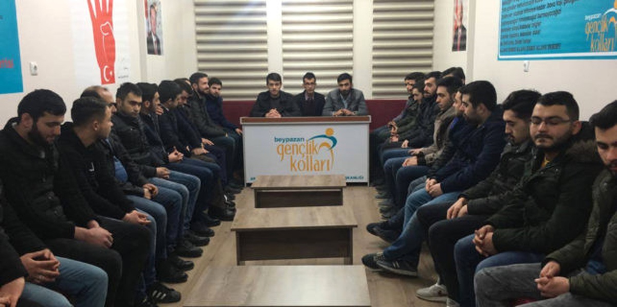 AK Parti\'li Gençler, Referandum Çalışmalarını Başlattı