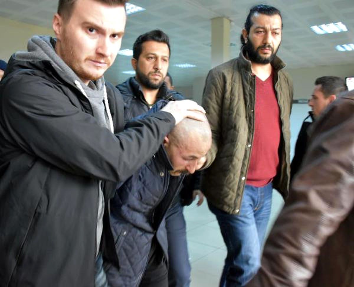 AK Parti ve Emniyet\'e Saldıran Terörist, Tekirdağ\'da Yakalandı (2)