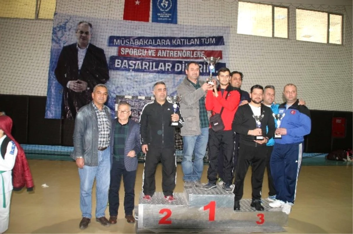 Anadolu Yıldızlar Ligi Judo Grup Müsabakaları Adana\'da Yapıldı