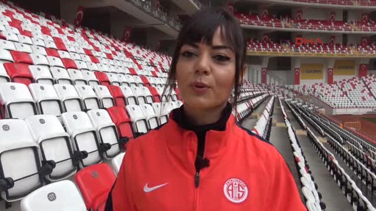 Antalyaspor Fanatiği Hostes