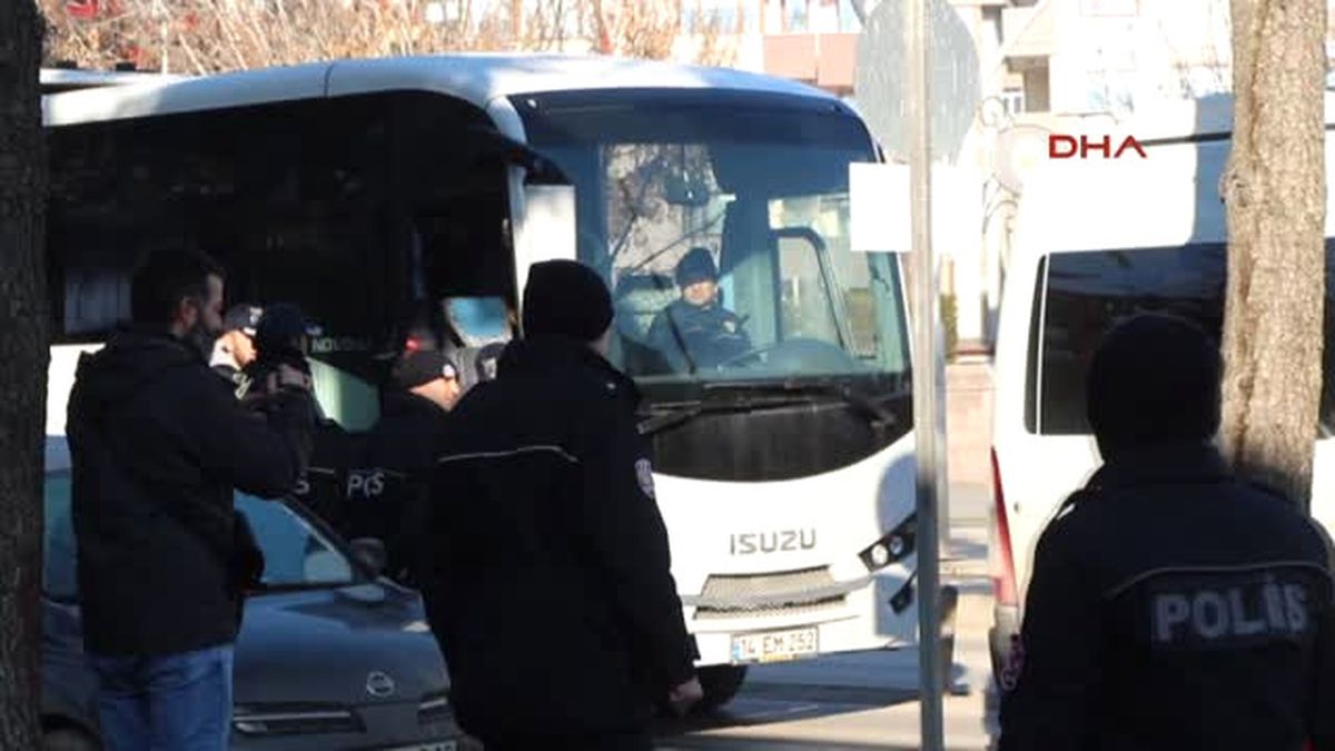 Bolu \'Bylock\' ve \'Eagle\' Kullanıcısı 17 Fetö Şüphelisi Adliyede