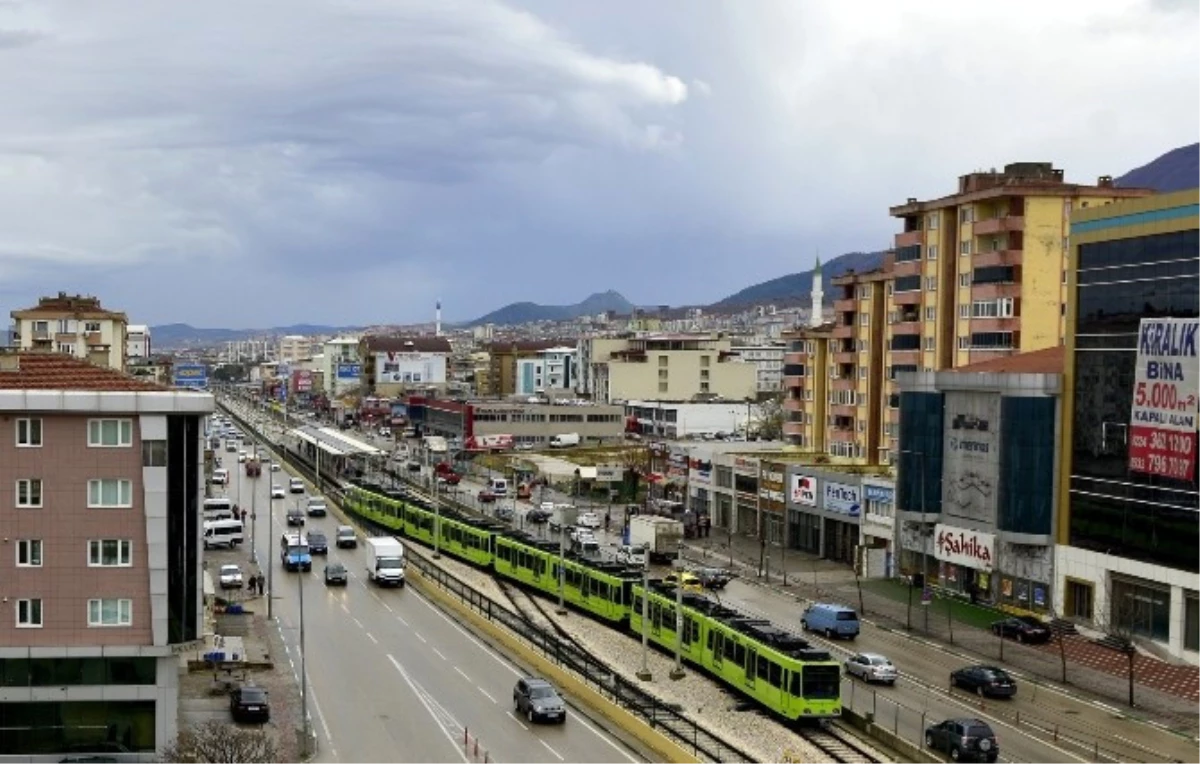 Bursaray\'ın Yeni Vagonları Raylarda