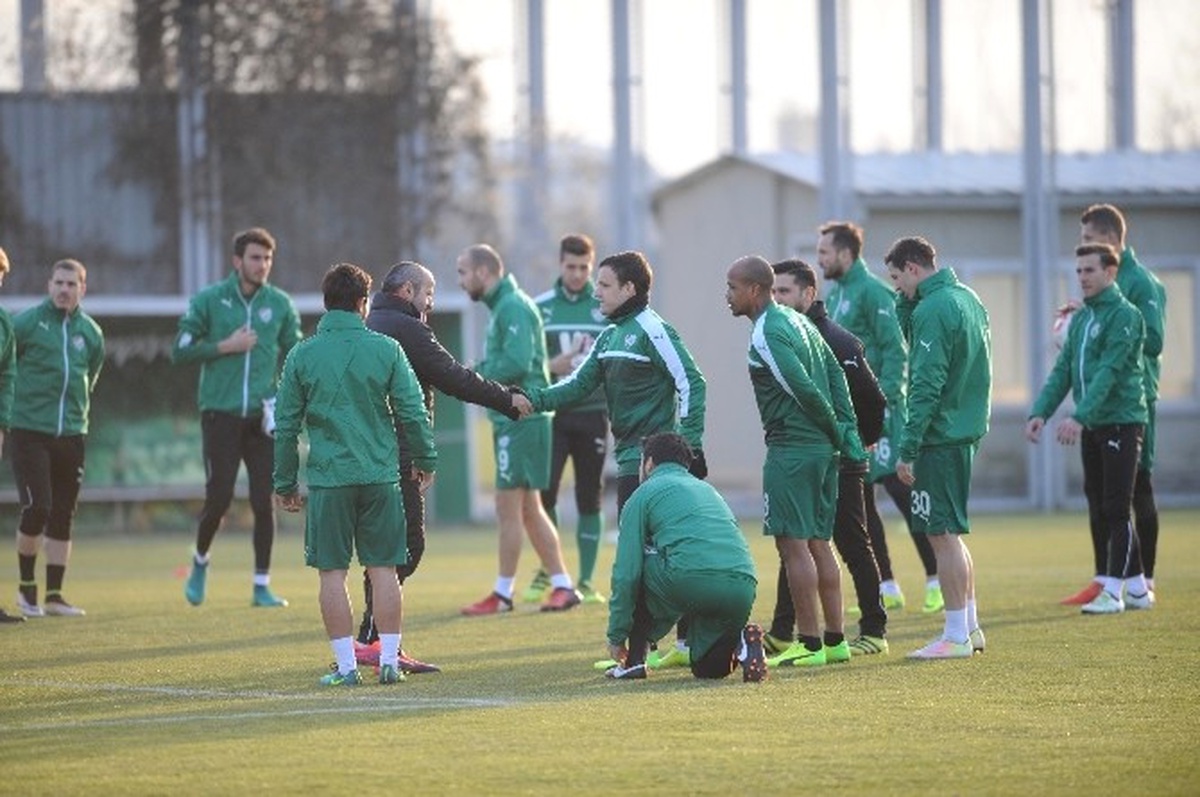 Bursaspor\'u Tunahan Akdoğan Çalıştırdı