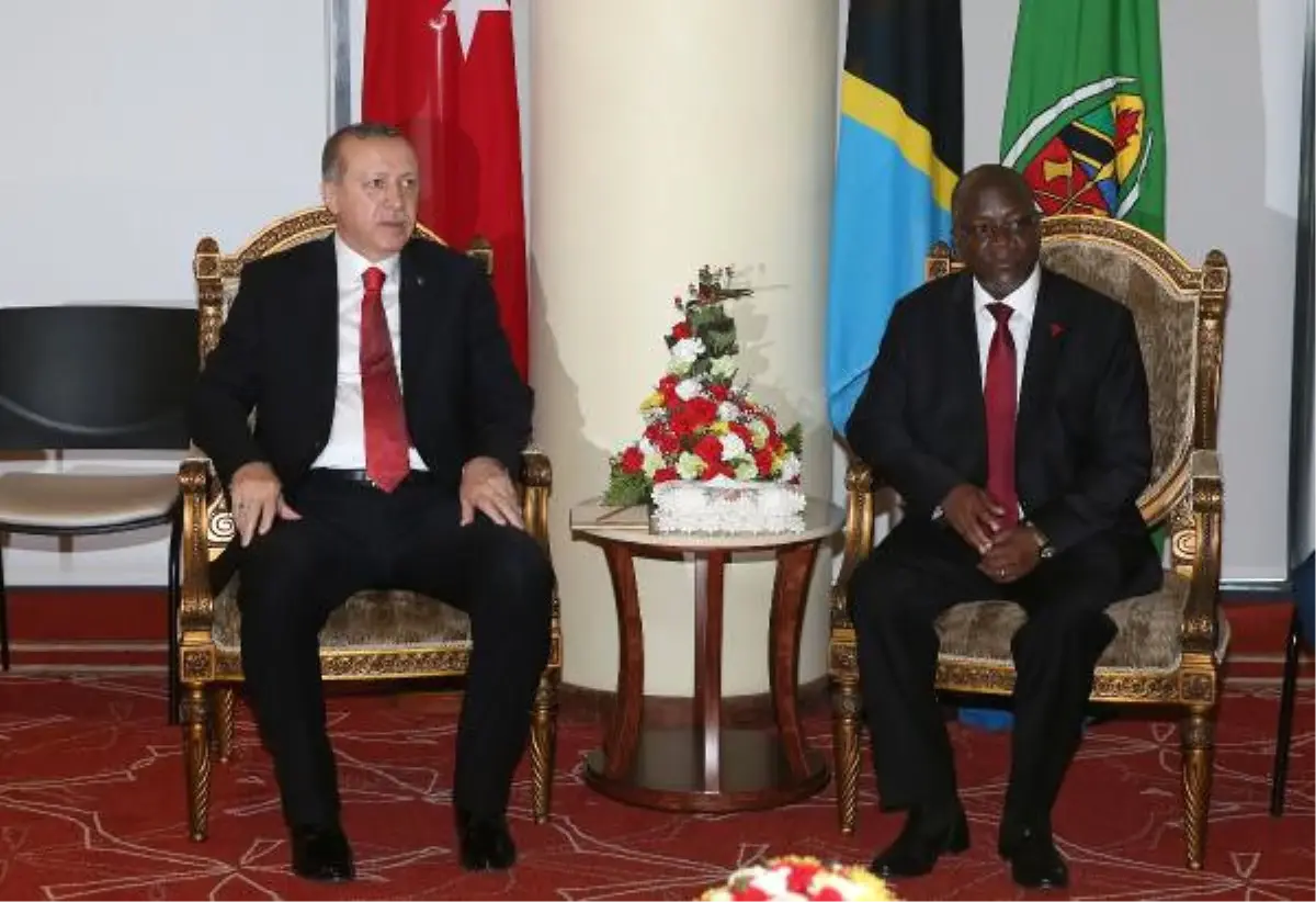 Erdoğan: "Fetö\'nün Afrika\'dan Temizlenmesinde Sorumluluk Üstlenmeye Hazırız"