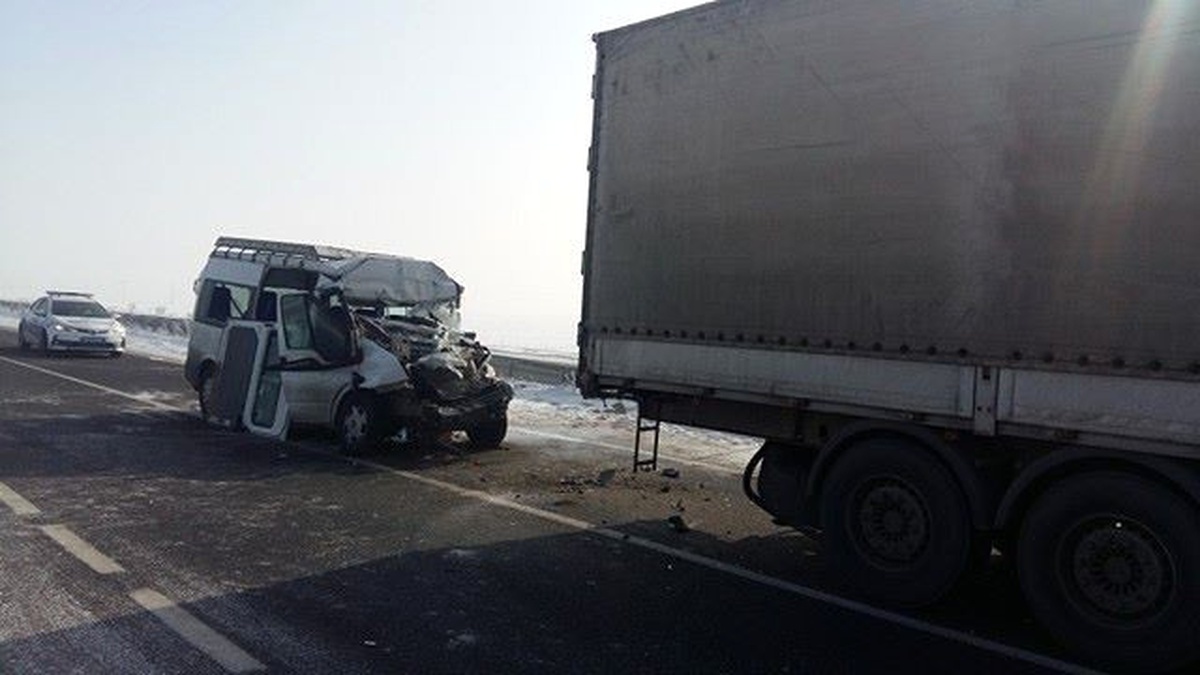 Erzurum\'da Zincirleme Trafik Kazası: 32 Yaralı
