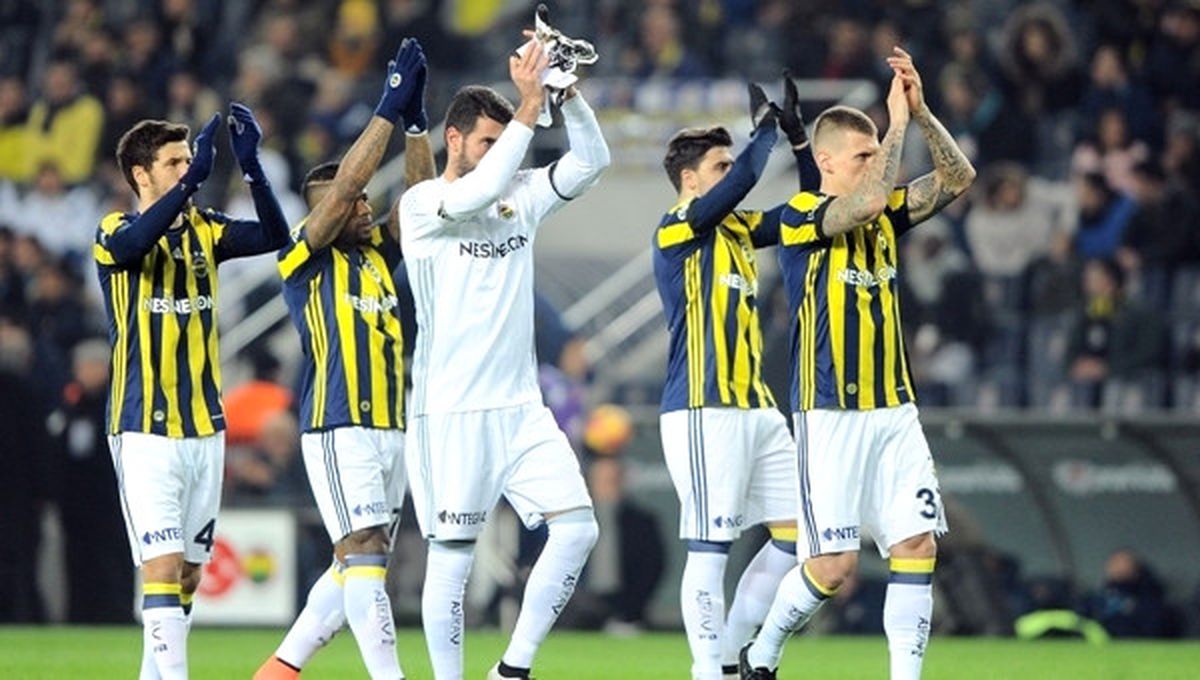Fenerbahçe, Medipol Başakşehir\'in Tarihi Serisine Son Verdi