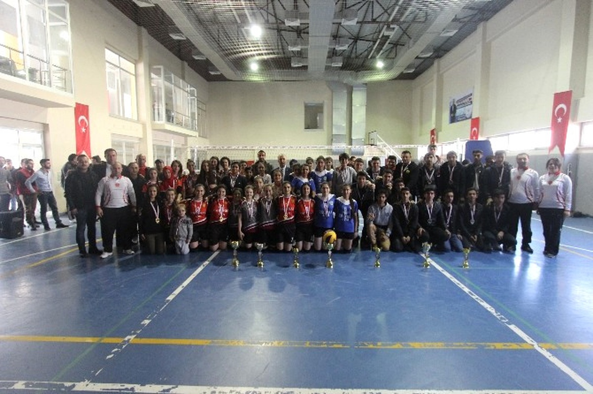 Gençlerde Voleybolun Şampiyonları Belli Oldu