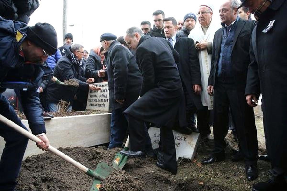 İlhan Cavcav\'a Bakan Kılıç\'tan Son Görev