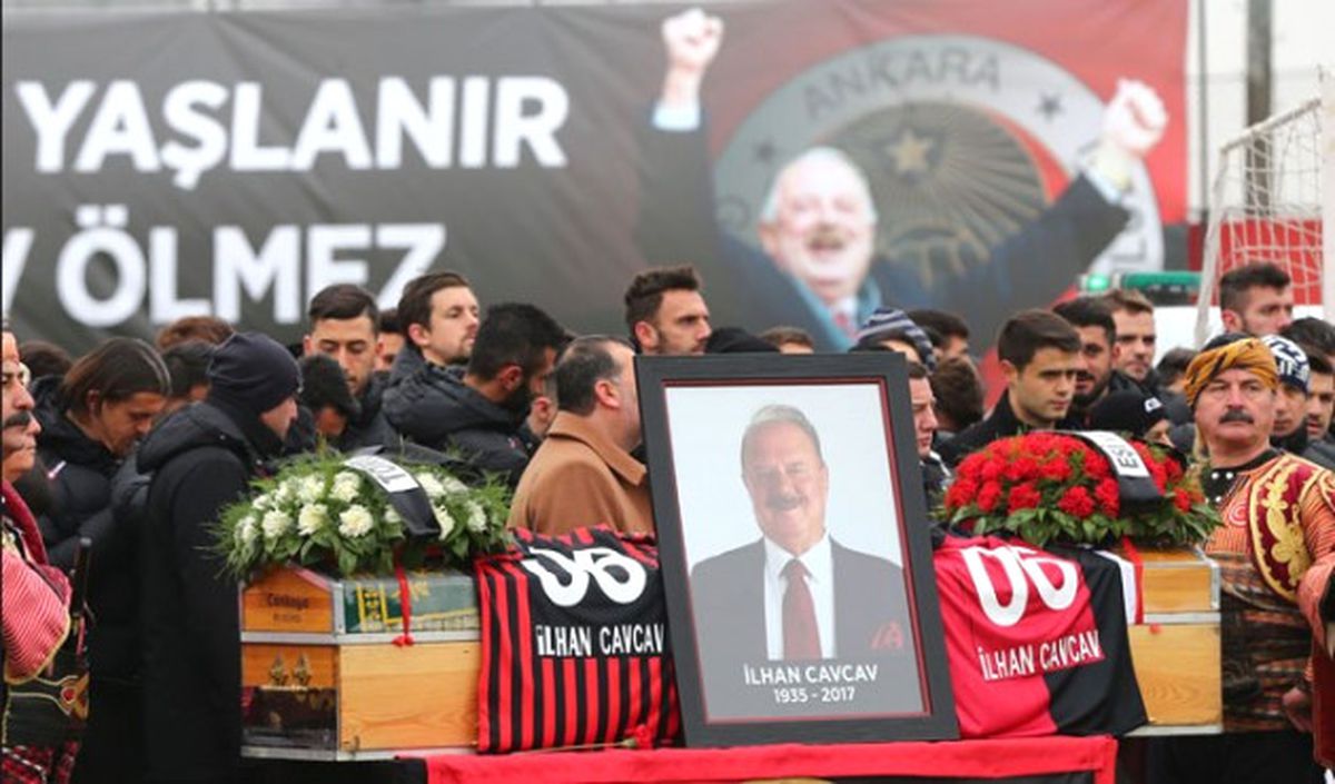İlhan Cavcav Son Yolculuğuna Uğurlanıyor