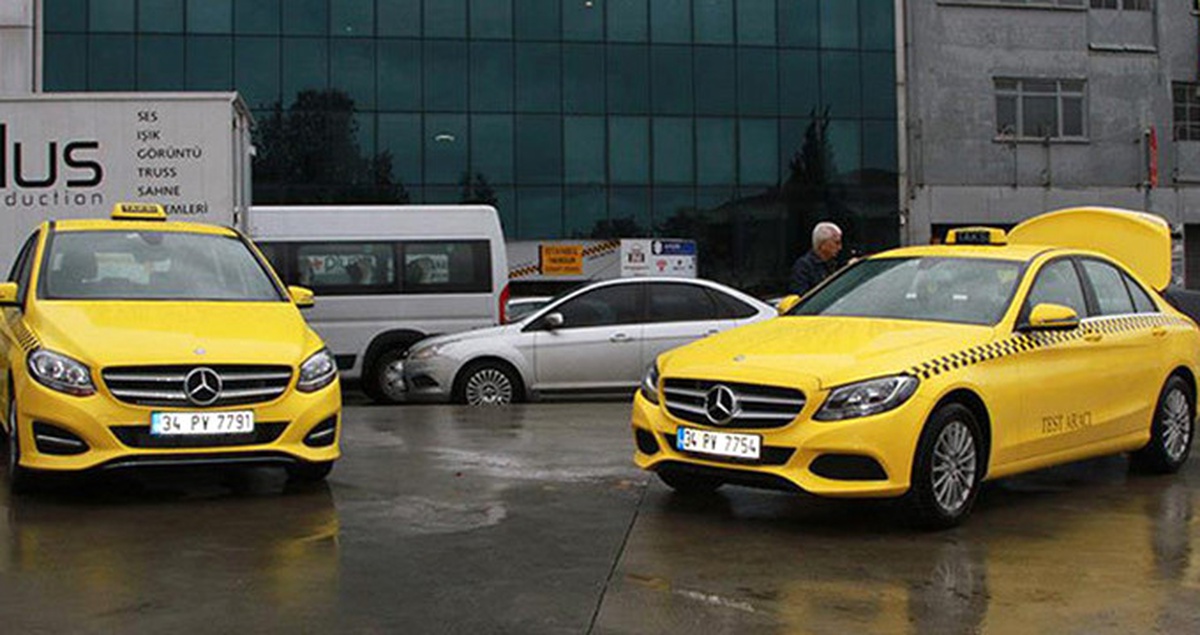 Lüks Otomobilleri Taksi Yapan Şoförler Dertli: Tarife Aynı