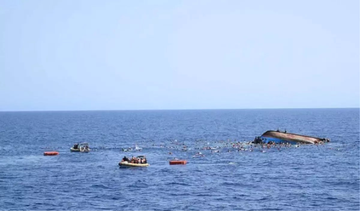 Malezya\'da Sığınmacı Teknesi Faciası: 10 Ölü, 30 Kişi Kayıp