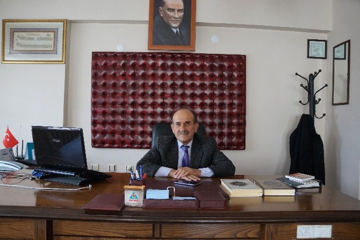 Seyitgazi İlçe Müftüsü Dizen Görevine Başladı