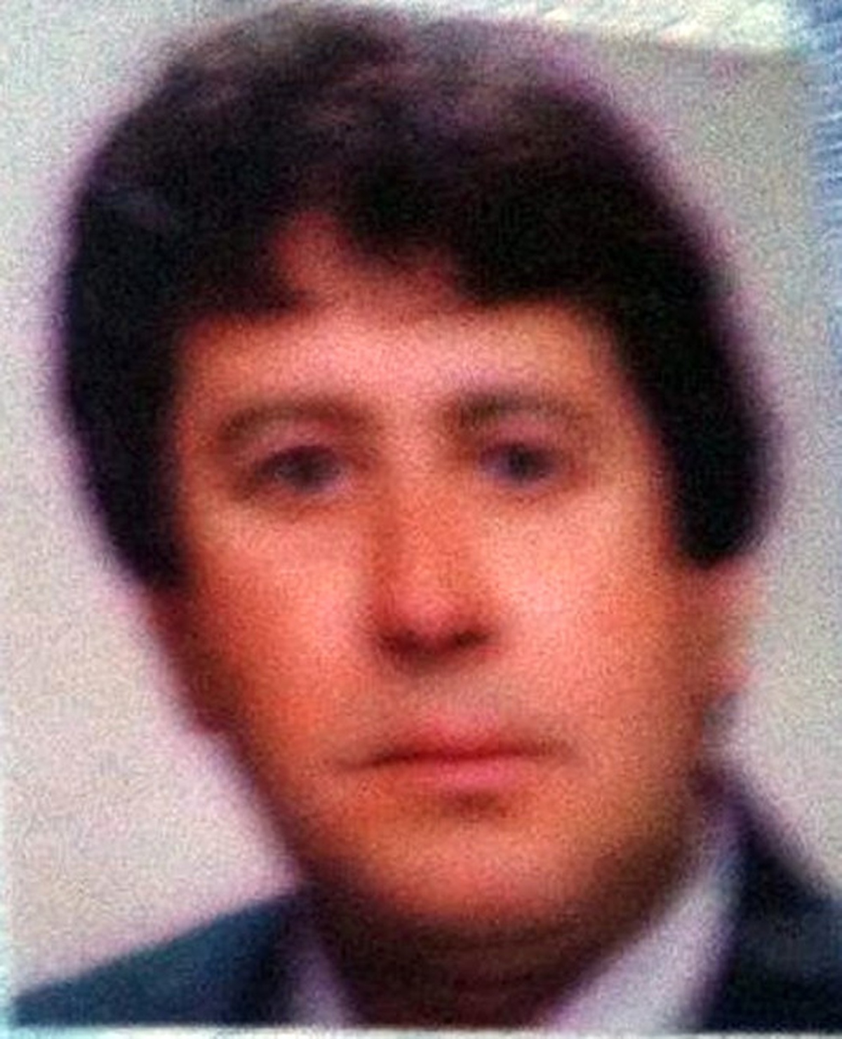 Tuzla\'da Otomobil Orta Refüje Çarptı: 2 Ölü