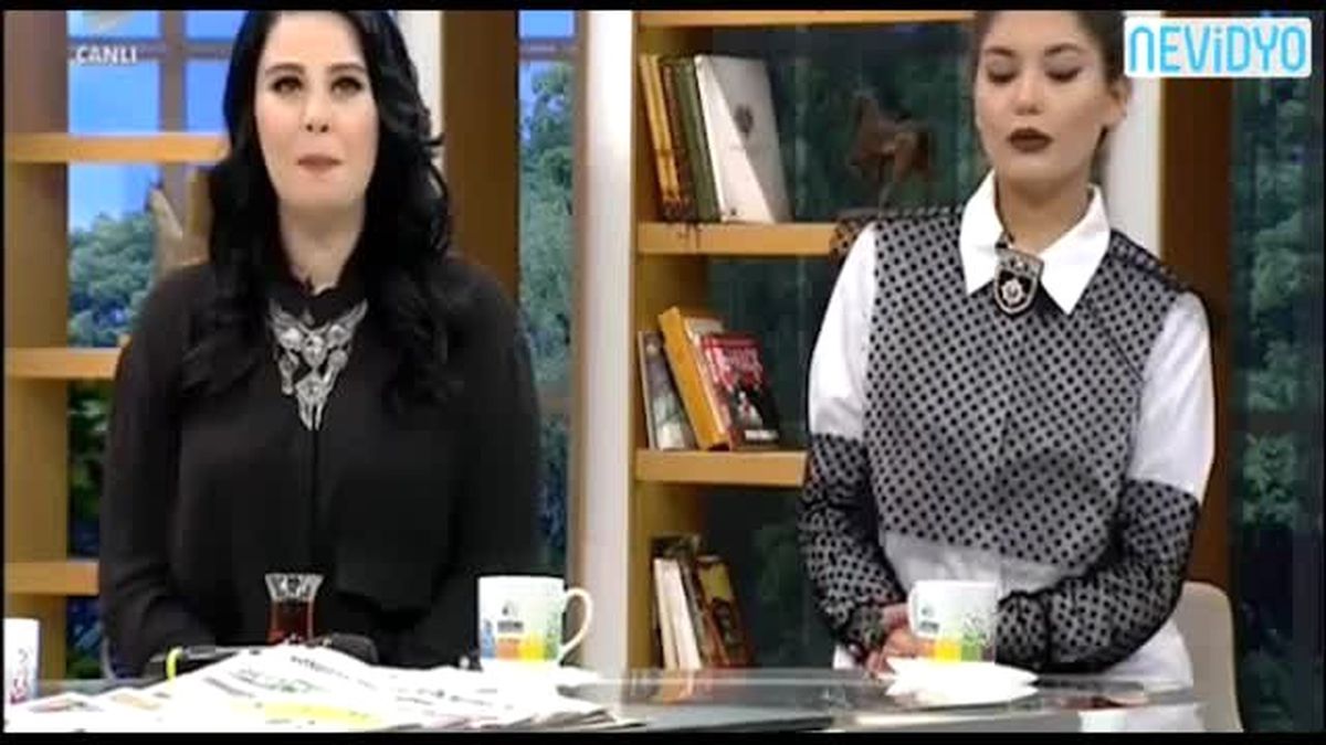 Babasından Özür Dileyip Canlı Yayında Bunu Yaptı