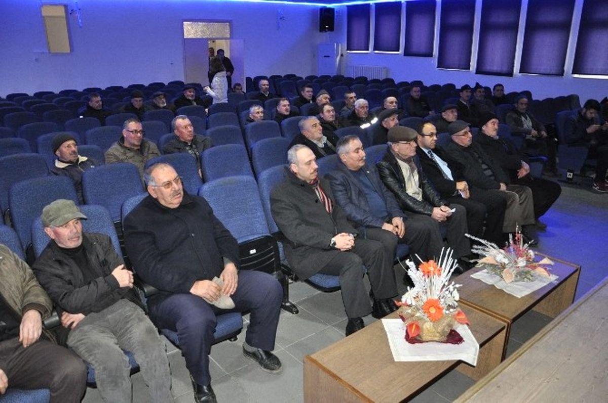 Bozüyük\'te Çiftçilere, Bilinçli İlaçlama Semineri