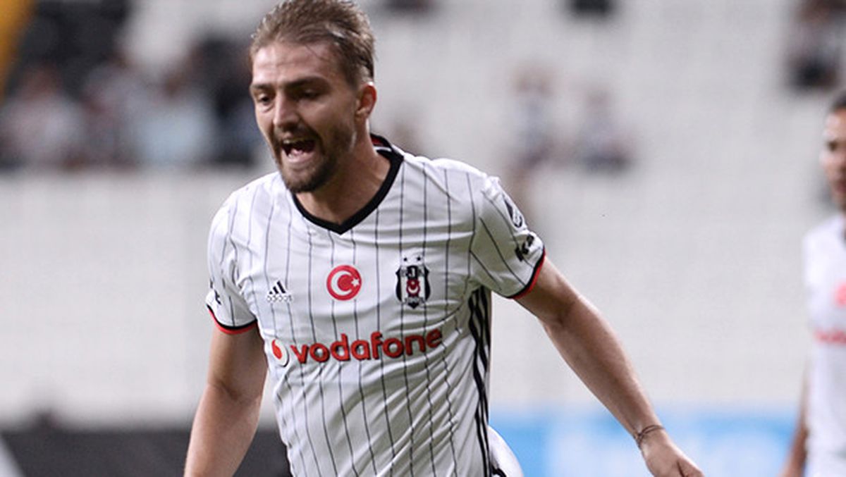 Caner Erkin Sahalara Dönüyor