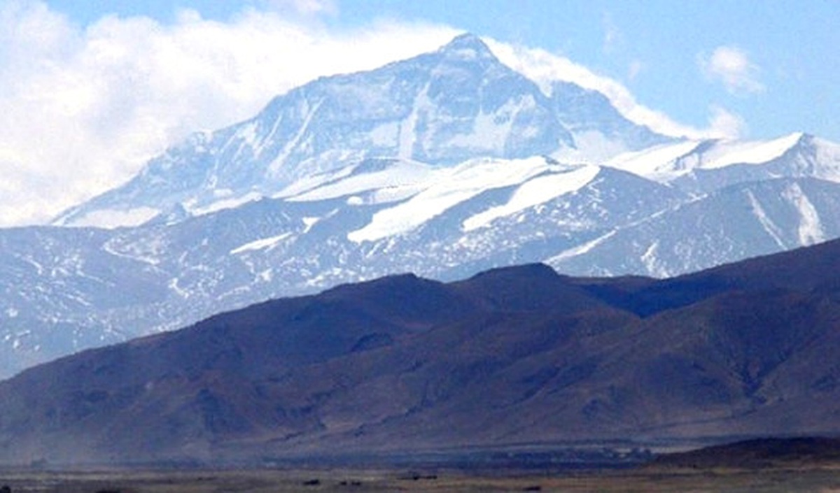 Everest\'in Yüksekliği Yeniden Ölçülecek