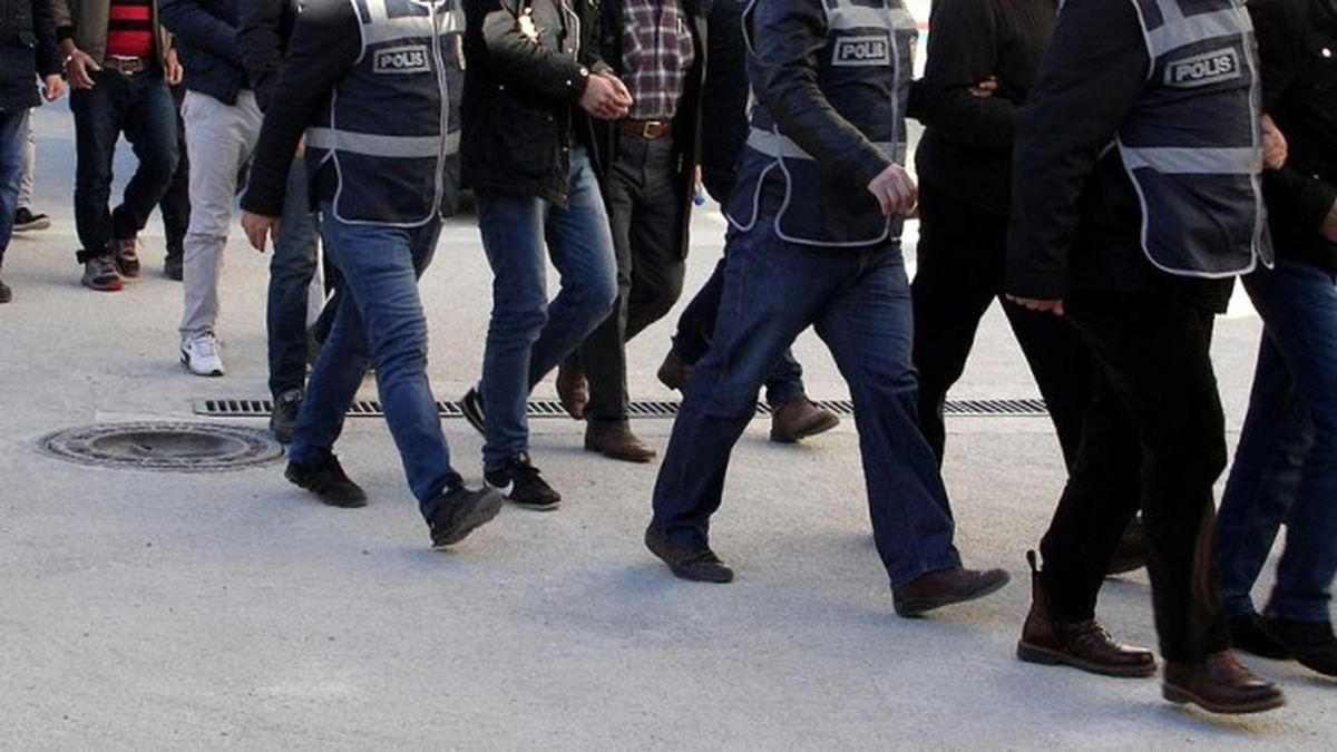 Tunceli ve İstanbul\'daki Terör Operasyonunda 10 Kişi Tutuklandı