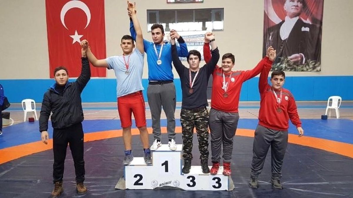 Körfezli Güreşçiler 6 Madalya Kazandı