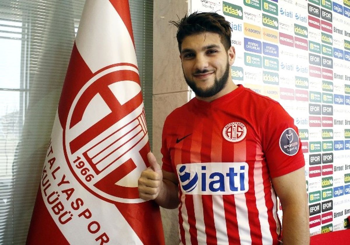 Mustafa El Kabir Resmen Antalyaspor\'da