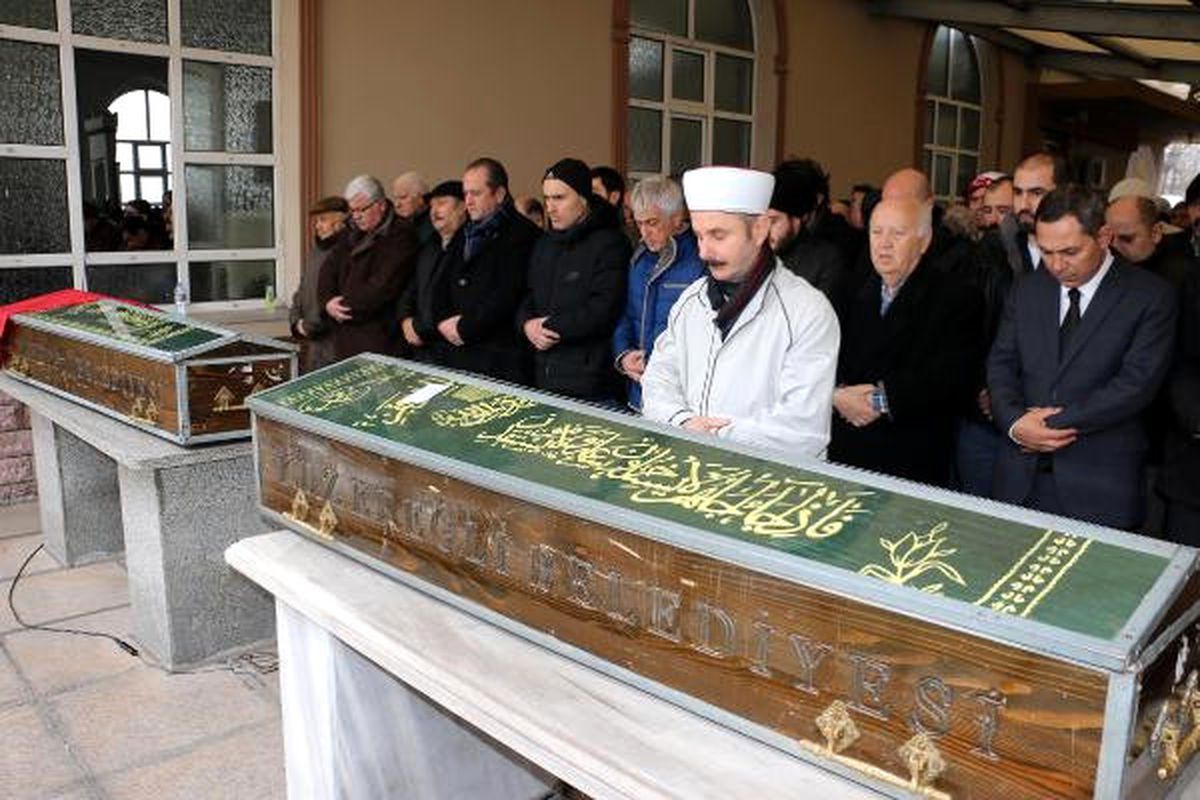 Nişanlı Çift, Tartıştıkları 100 Metrelik Uçurumdan Düşerek Öldü (3)