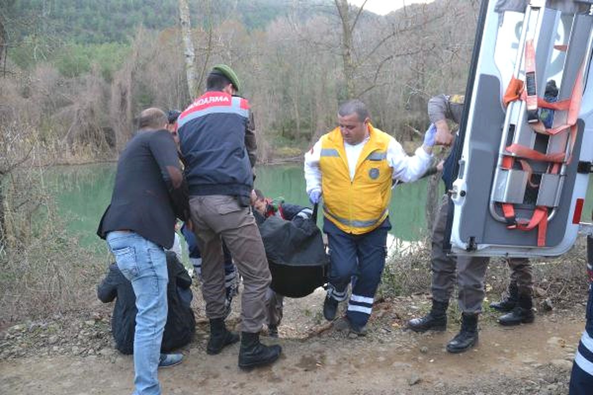 Avladığı Ördeği Almak İsterken Akıntıya Kapılarak Can Verdi