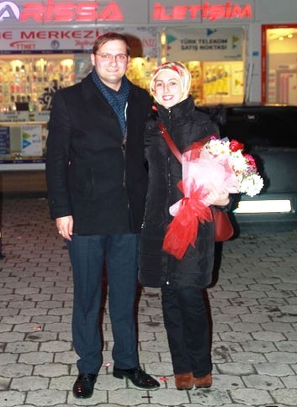 Rize\'de Dev Ekrandan Sürpriz Evlilik Teklifi