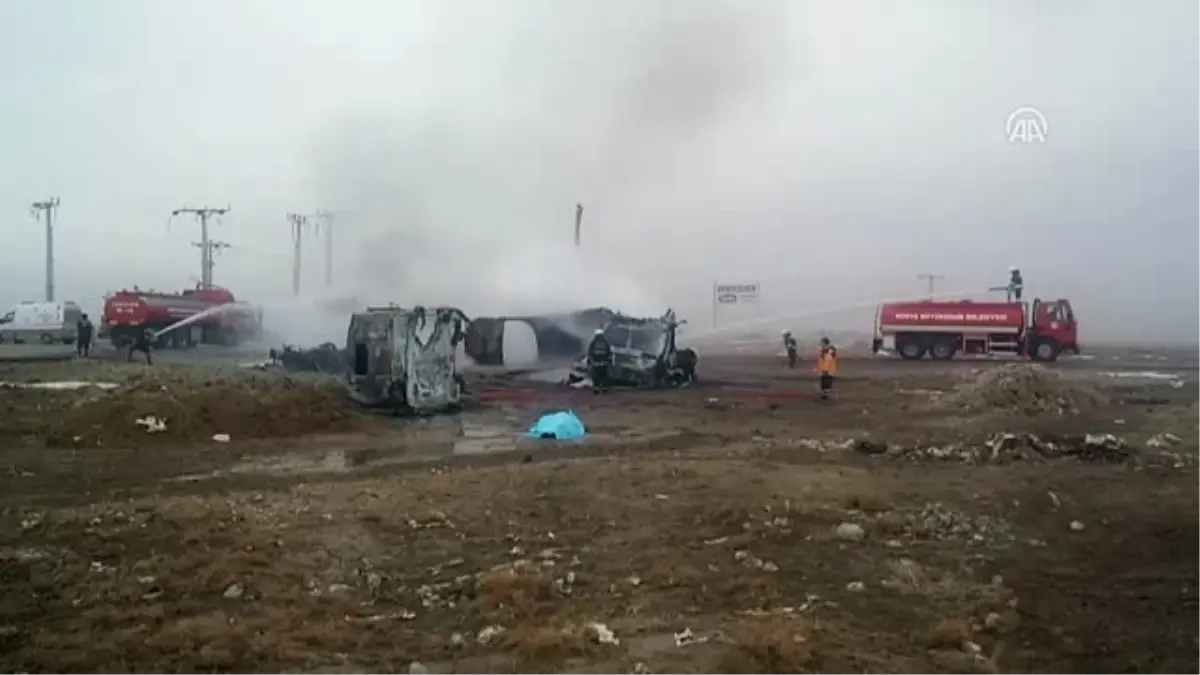 Tır Ile Mazot Yüklü Tanker Çarpıştı (2)