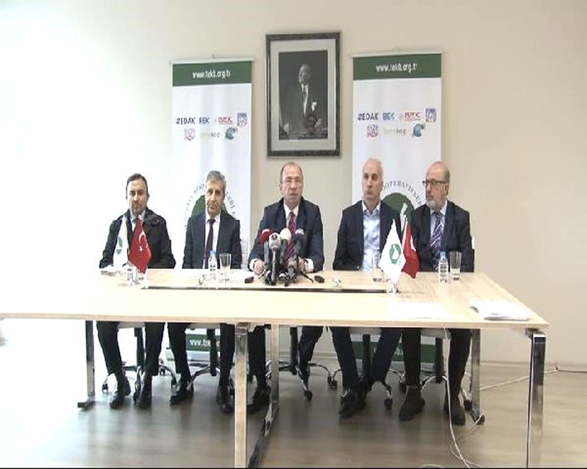 Tüm Eczacı Kooperatifleri Birliği\'nden İlaç Yokluğu Açıklaması