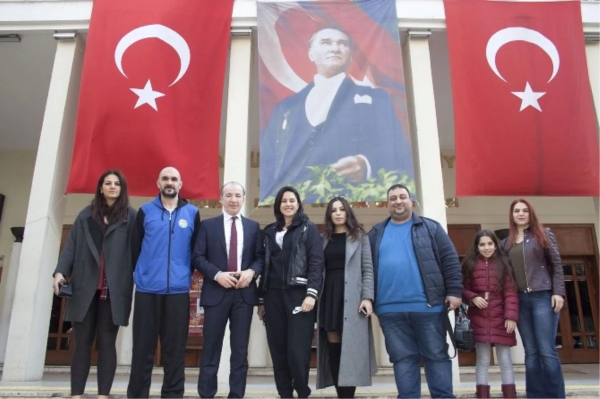 Atatürk Spor Salonu Hizmete Girecek, Adana\'da Spor Güçlenecek
