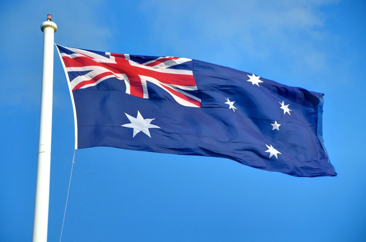 Avustralya Günü İçin Hazırlanan Başörtülü İlanlara Tehdit