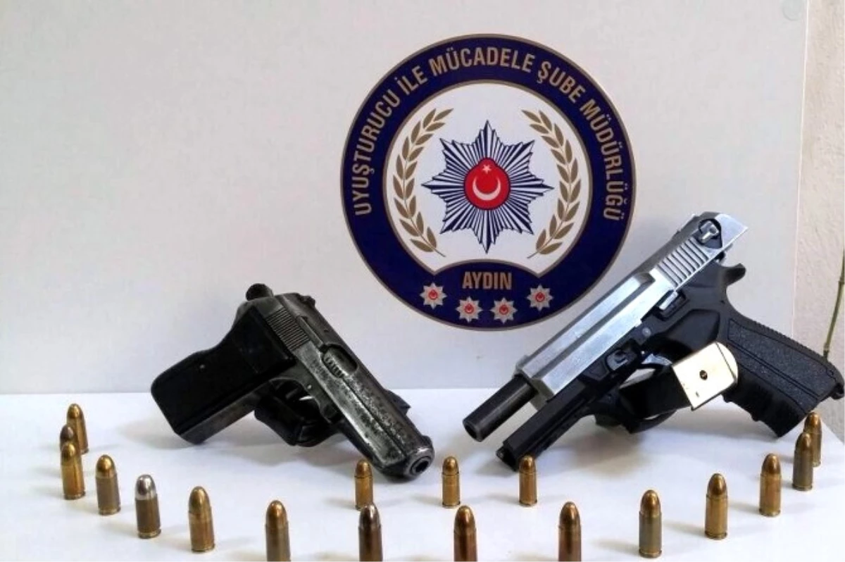 Aydın\'da Uyuşturucu Tacirlerine Darbe; 13 Gözaltı