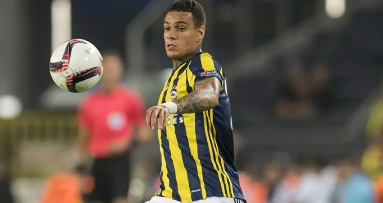 Gazeteci Alaattin Metin: Van Der Wiel Fenerbahçe\'de Kafayı Yedi