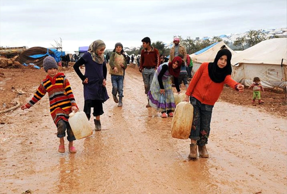 İdlib ve Atme Kampındaki Ailelere Yardım