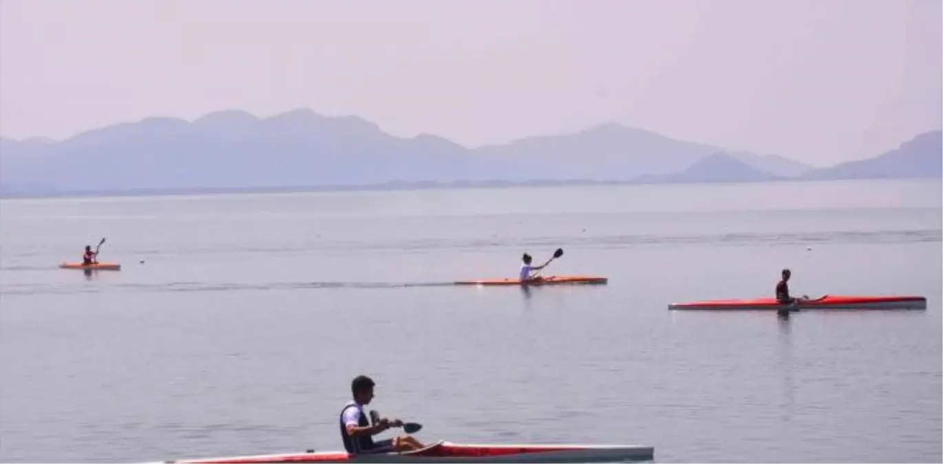 Köyceğiz Gölü Su Sporlarının Merkezi Oldu