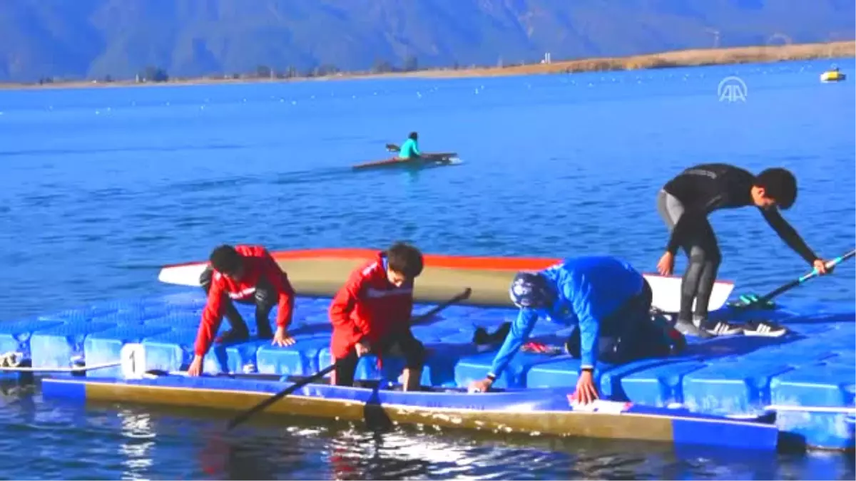 Köyceğiz Gölü Su Sporlarının Merkezi Oldu