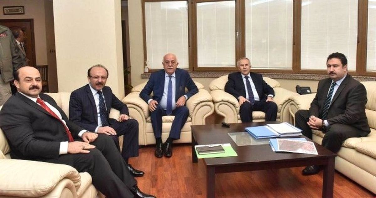 Vali Ata, İskenderun\'da İncelemelerde Bulundu, Belediyede Brifing Aldı