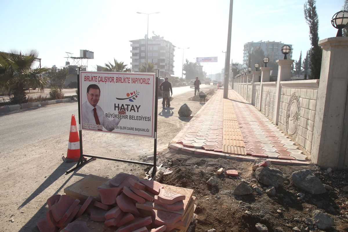 Yol Çalışmaları İl Genelinde Devam Ediyor