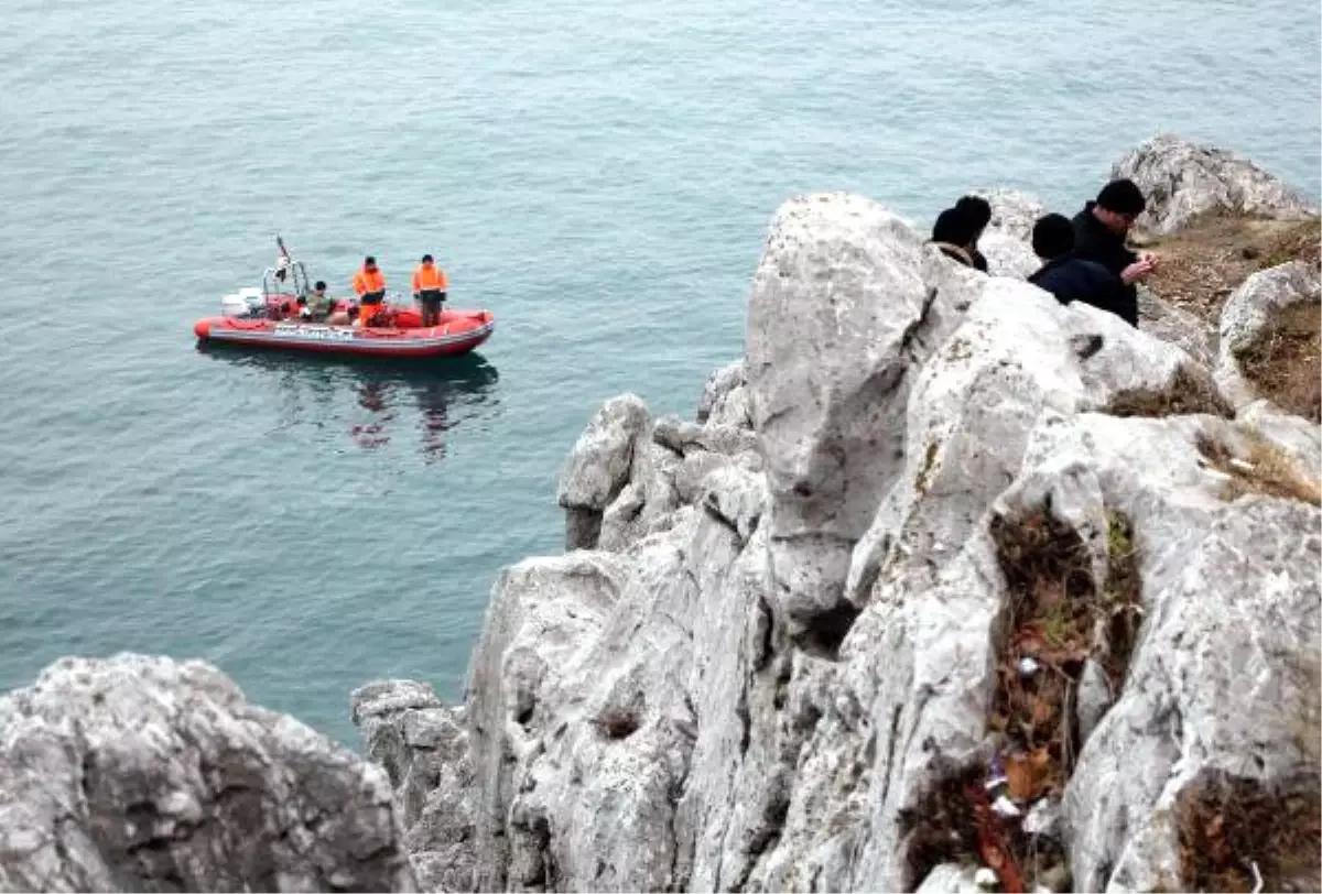 Zonguldak\'ta Denize Atlayan Kadını Aramalar Sürüyor